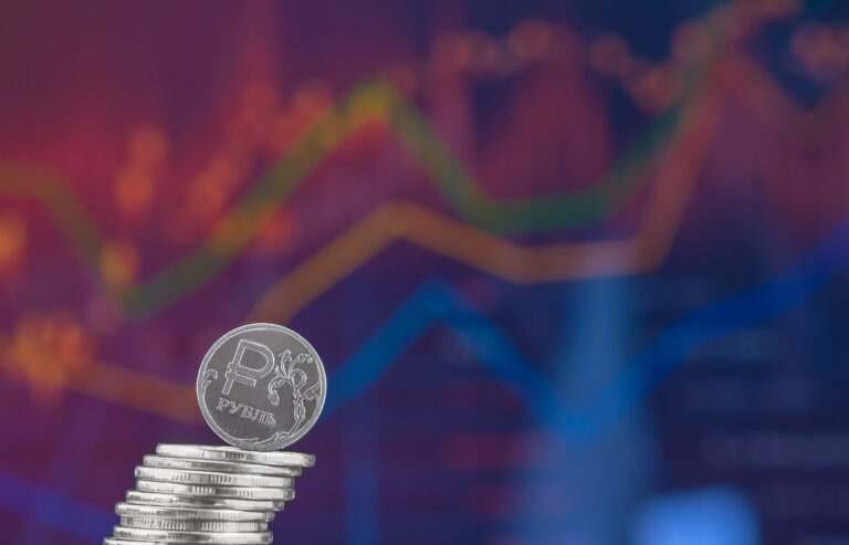 Top 7 Low-Cap Cryptos With High Growth Potential
